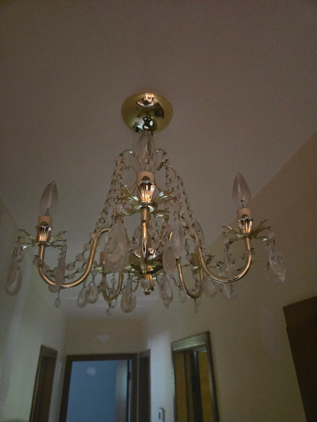 Crystal Chandelier image indicator(2)