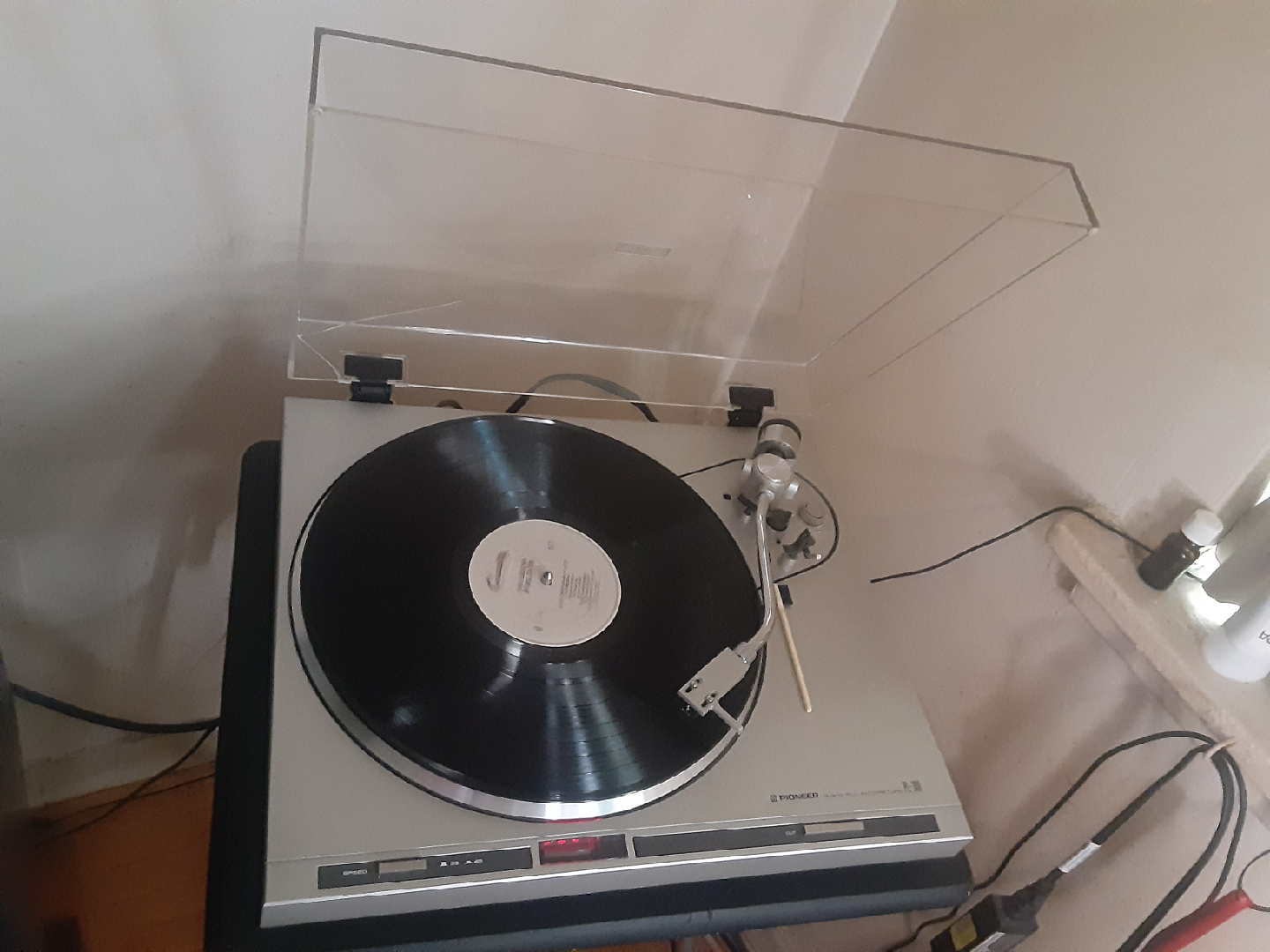 vintage Pioneer PL-300 Quartz Auto-Return Turntable special 🧡