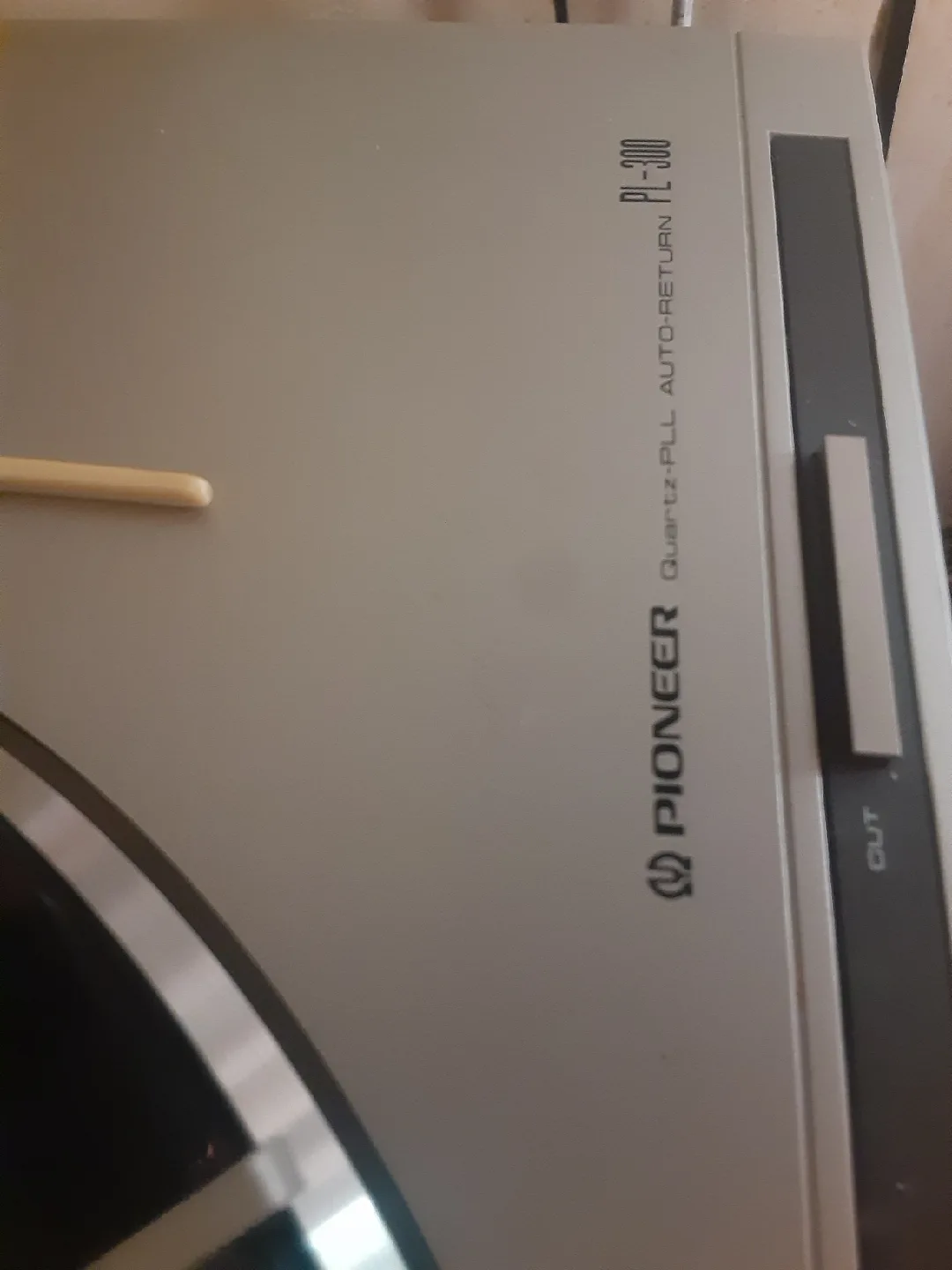 vintage Pioneer PL-300 Quartz Auto-Return Turntable image indicator(4)