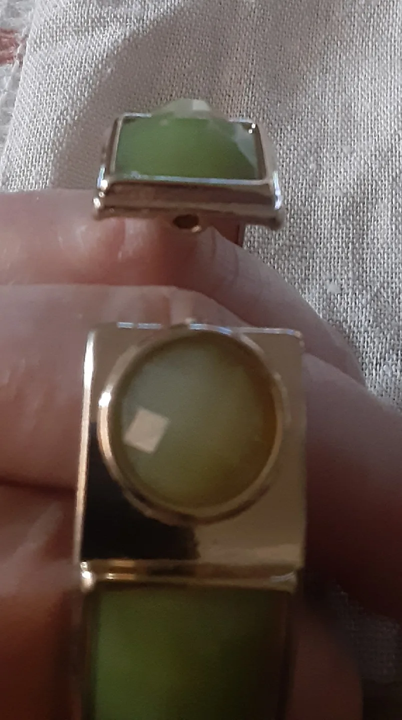 Green & Gold Tone Bangle Bracelet image indicator(4)