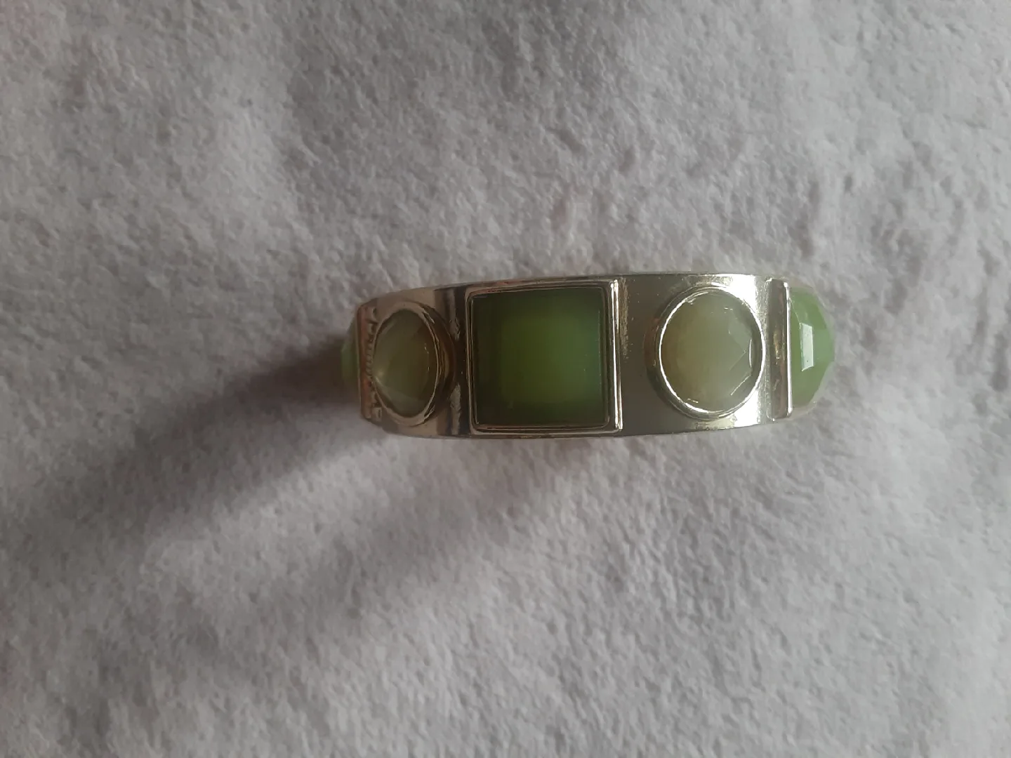 Green & Gold Tone Bangle Bracelet image indicator(7)