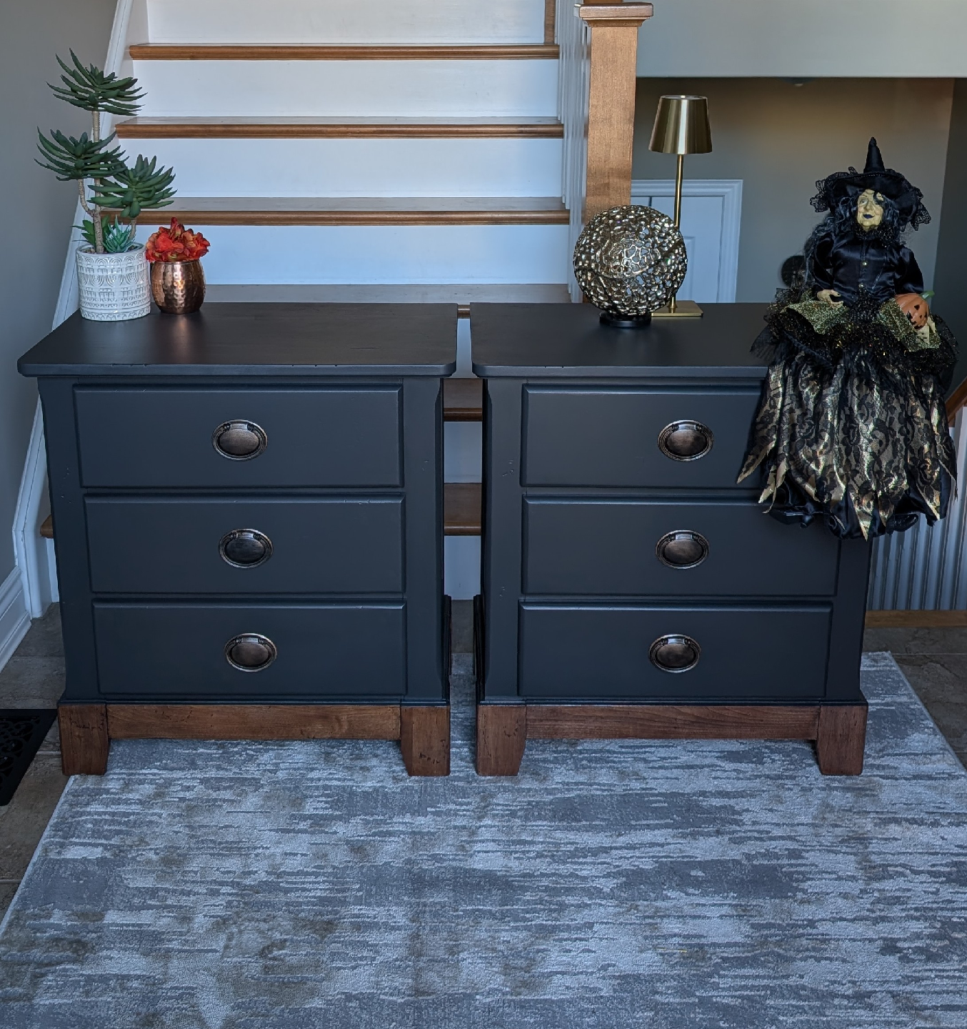 Handsome Pair of Nightstands - photo 3