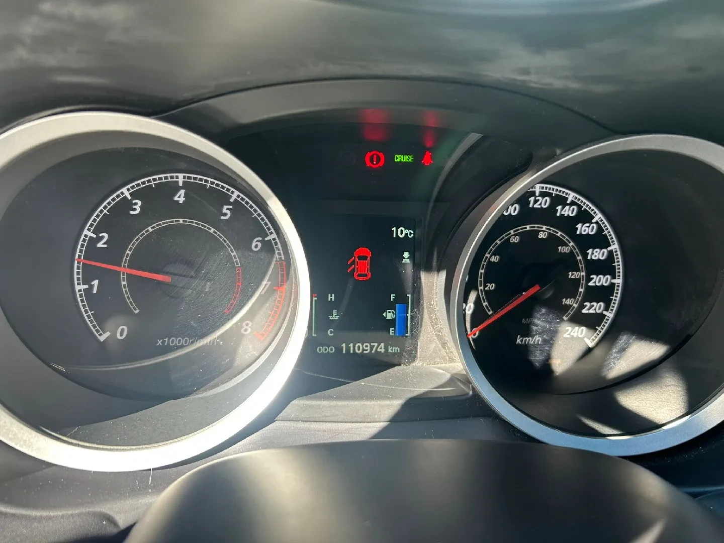 Mitsubishi Lancer White Sedan image indicator(4)