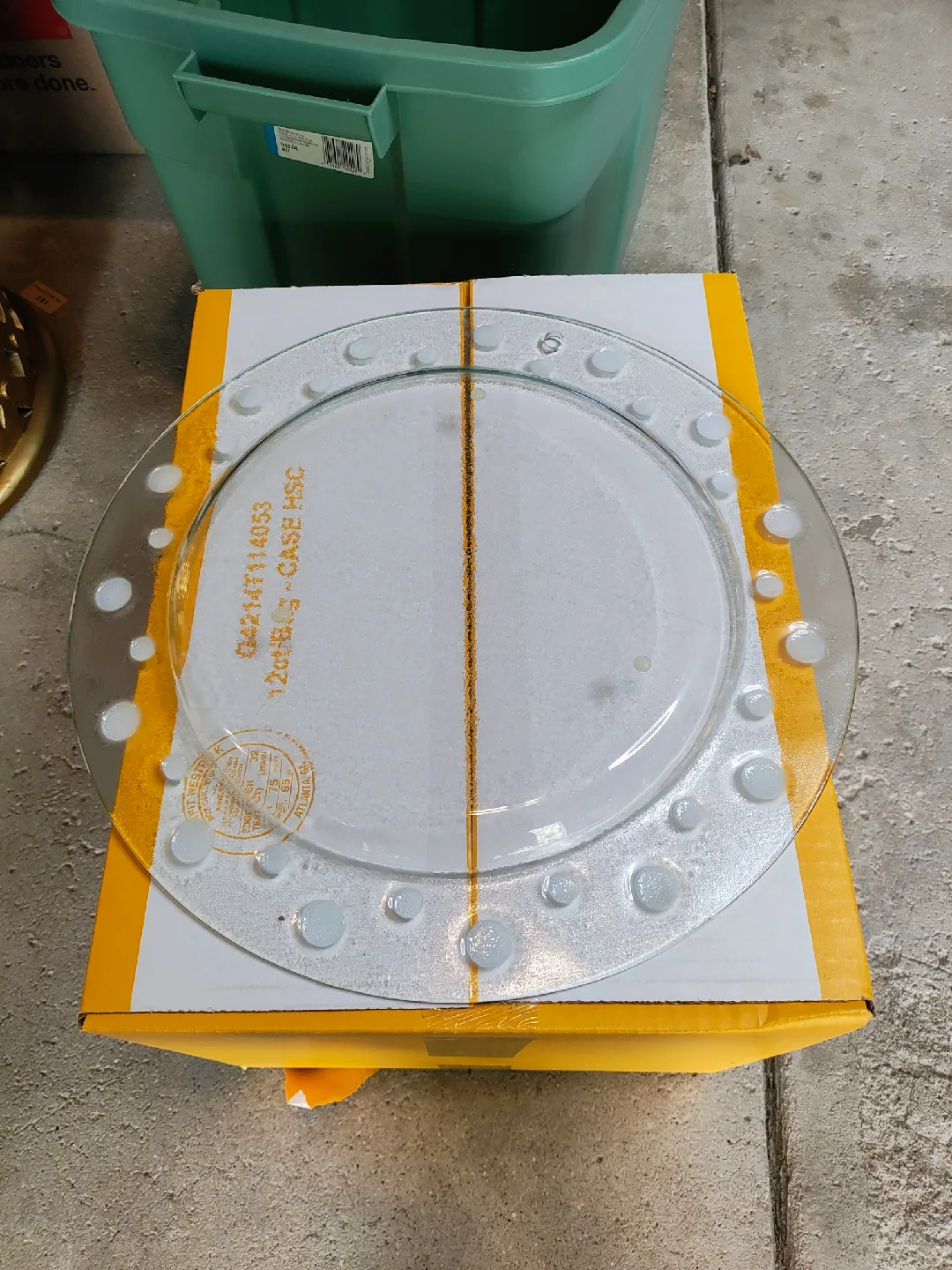 Tabletop Popin Everyday Round Platter Glass Fusion Silvestri image indicator(4)