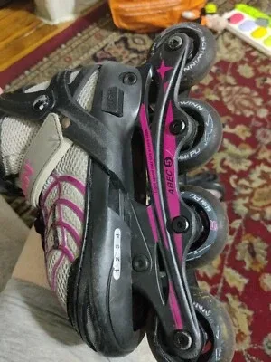 Schwinn Girls Adjustable Roller Blades - Size 4 image indicator(4)