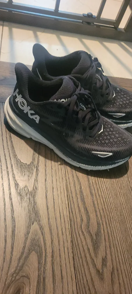 Hoka Clifton 9 Running Shoes - US 7 thumbnail