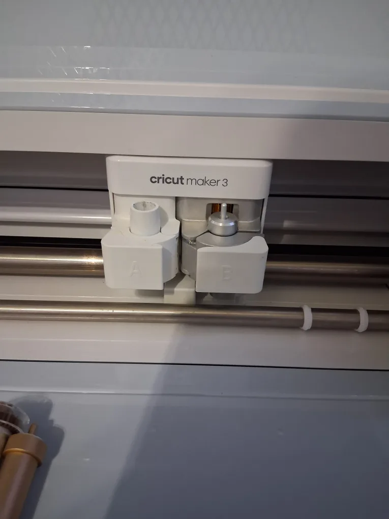 Cricut Maker 3 - DIY Crafting Machine image indicator(4)