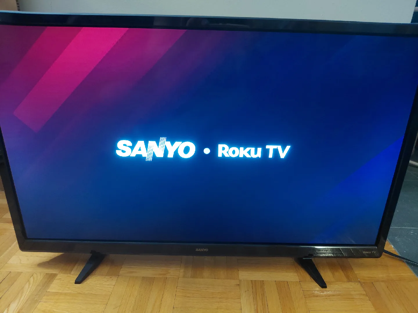 Sanyo Roku TV - 32 Inch thumbnail