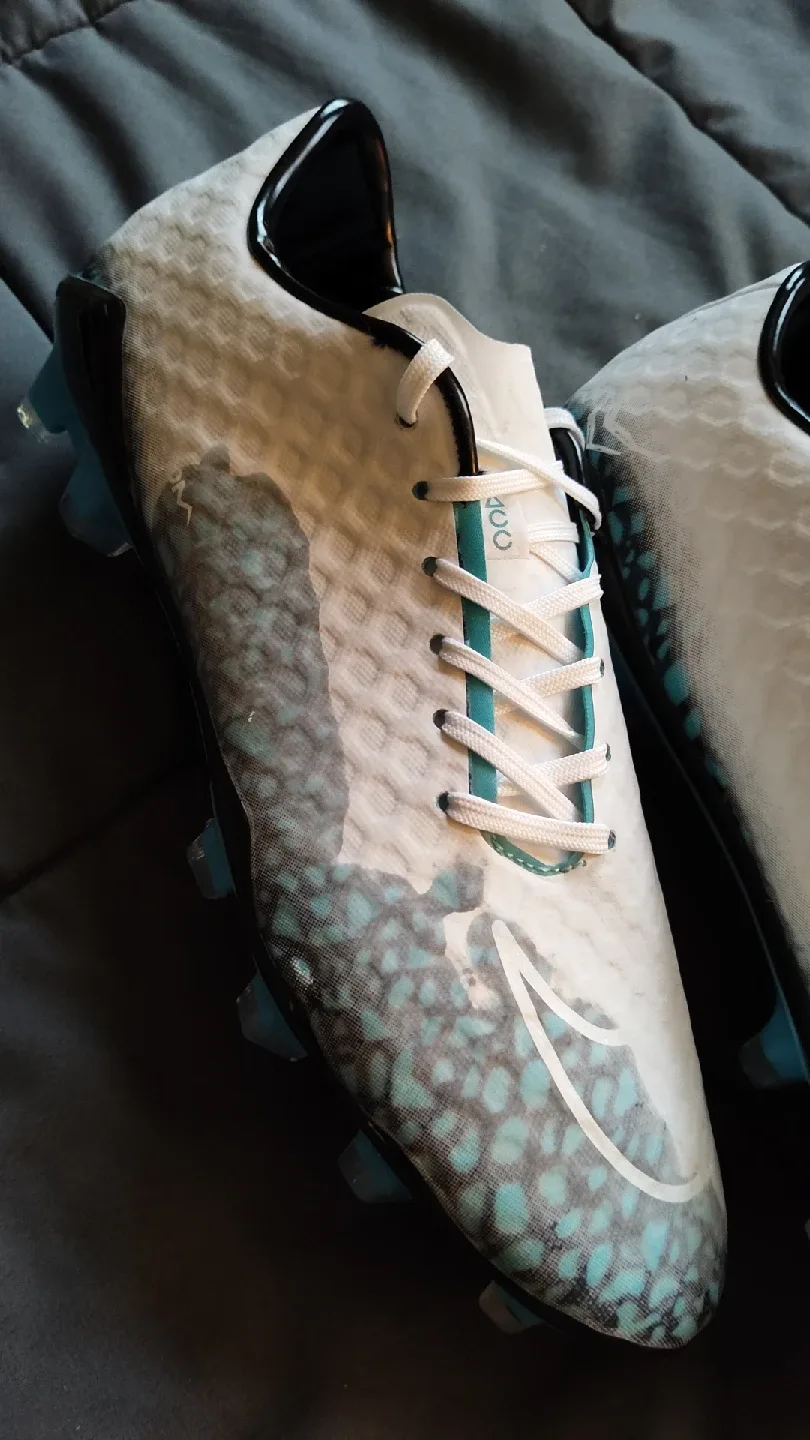 Hypervenom elite hydra football boots image indicator(4)