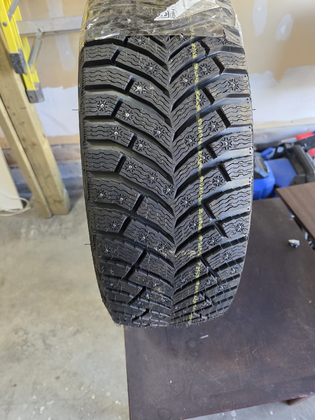 Michelin 205/60R16 Winter Tire