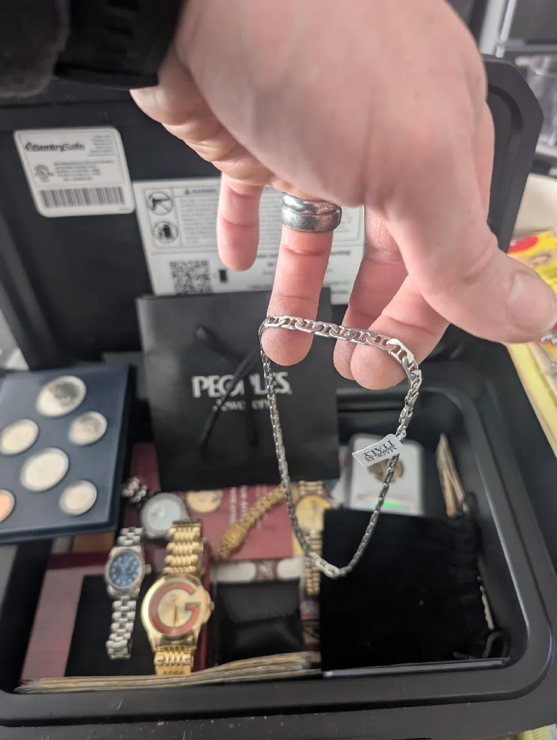 Peoples Jewellers 6.9mm Mariner Chain Necklace image indicator(3)