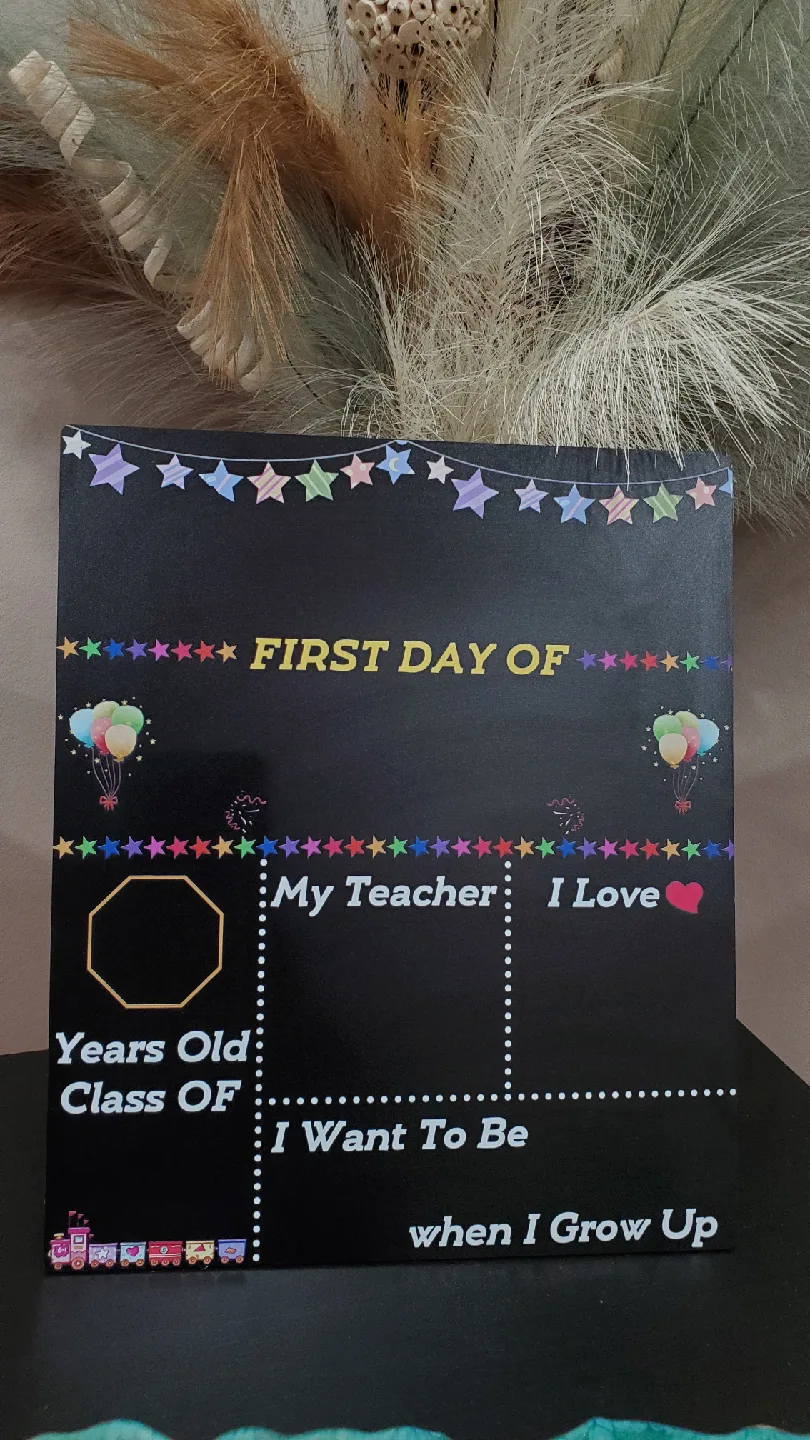 First Day of School Chalkboard Sign image indicator(2)