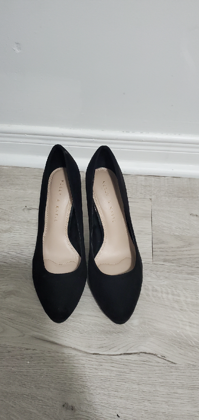 Kelly & Katie Black Heels - Size 8