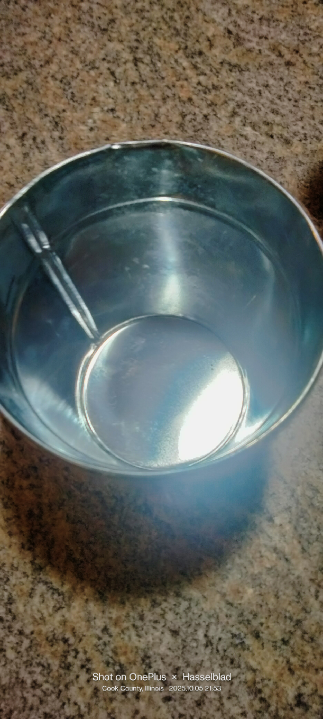 Metal Vase With Rope - 5.5 in x 5.37 cm - photo 4