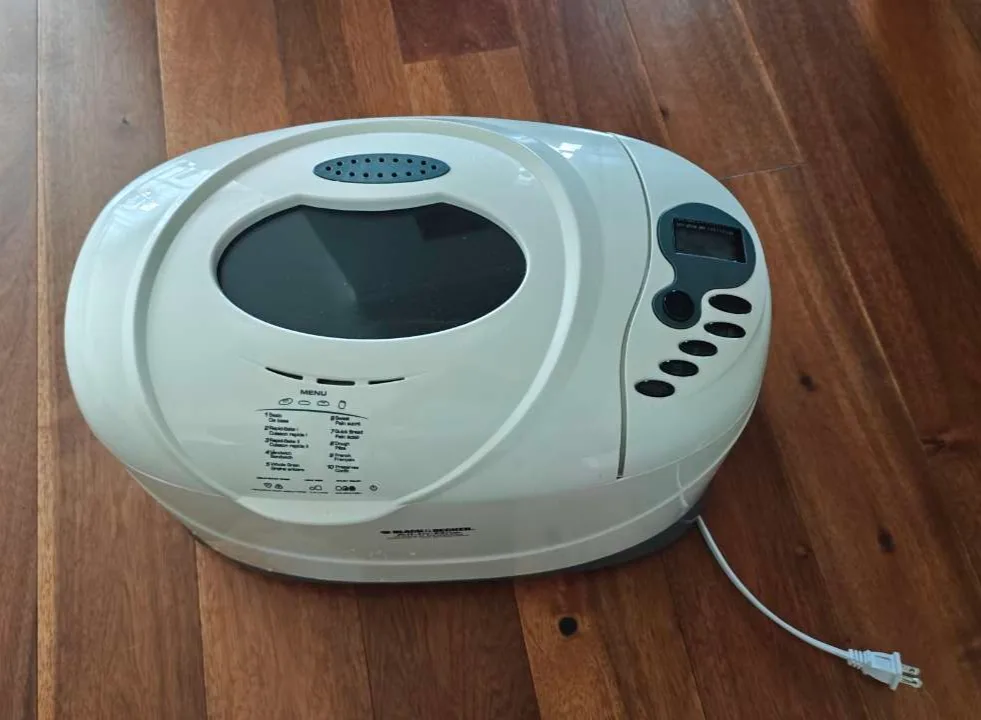 Black&Decker Bread Maker thumbnail
