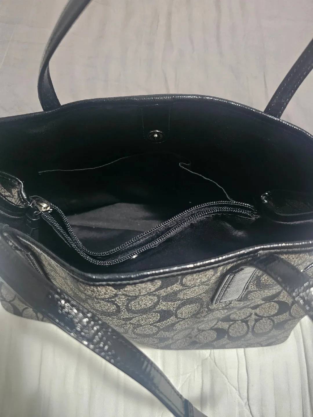 Coach Signature Tote Bag image indicator(3)