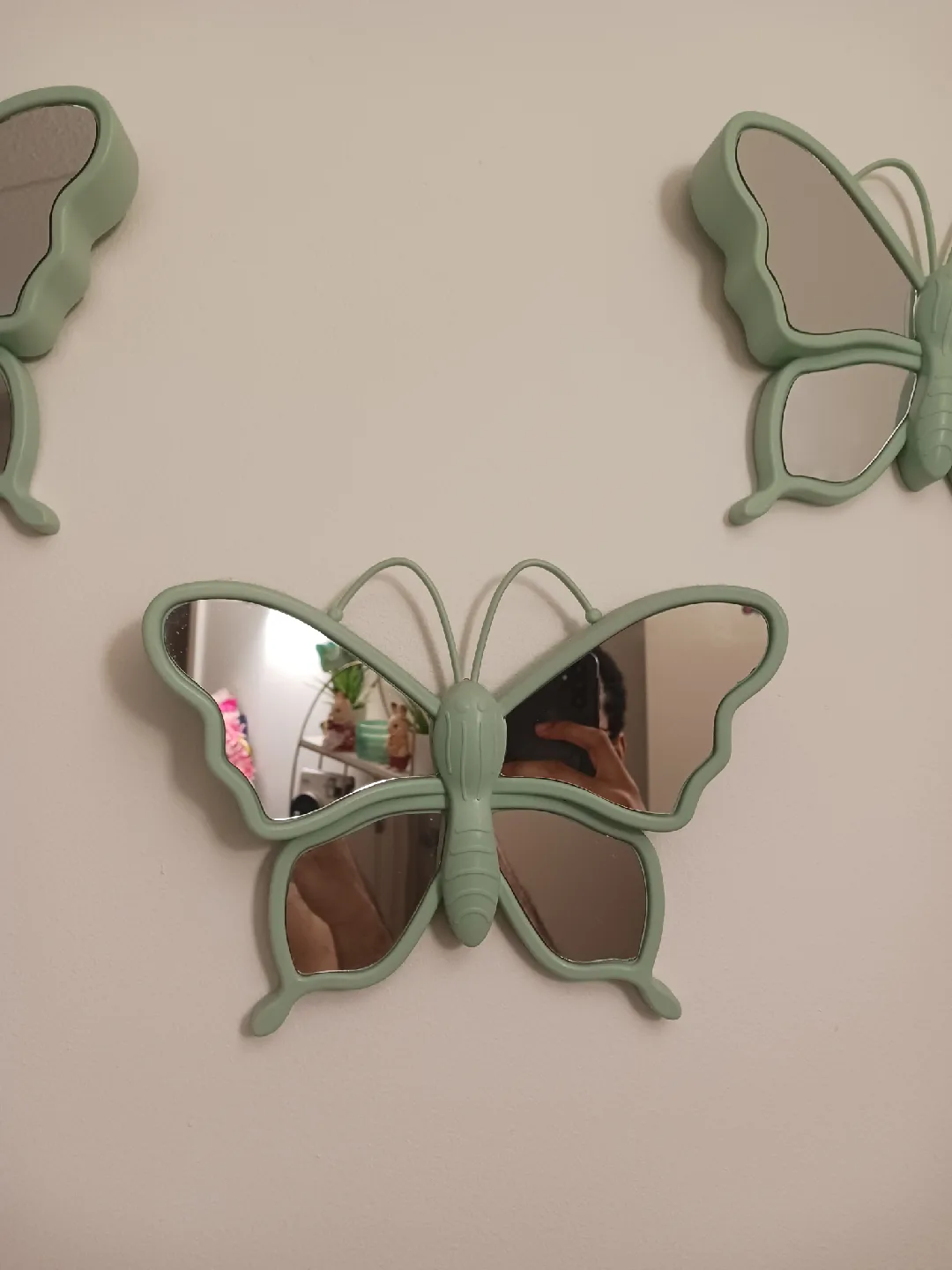 Butterfly Wall Mirror Set (3pc) –Green Accent Mirrors image indicator(3)