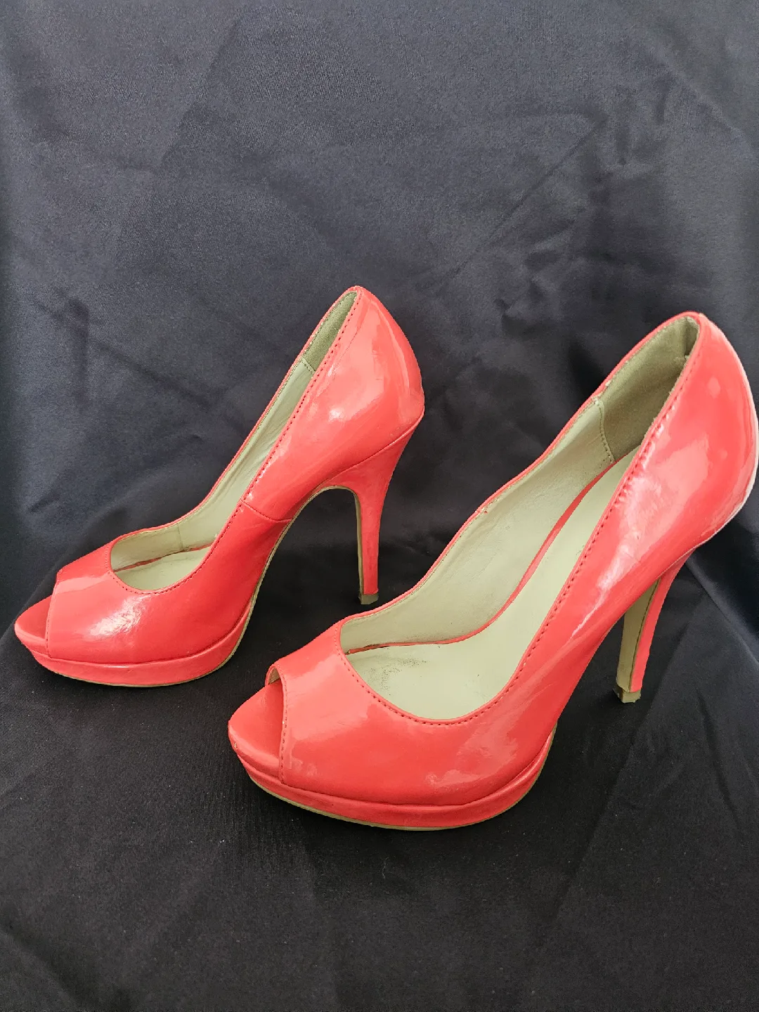 USED - le Chateau Coral Heels - Size 5.5 thumbnail