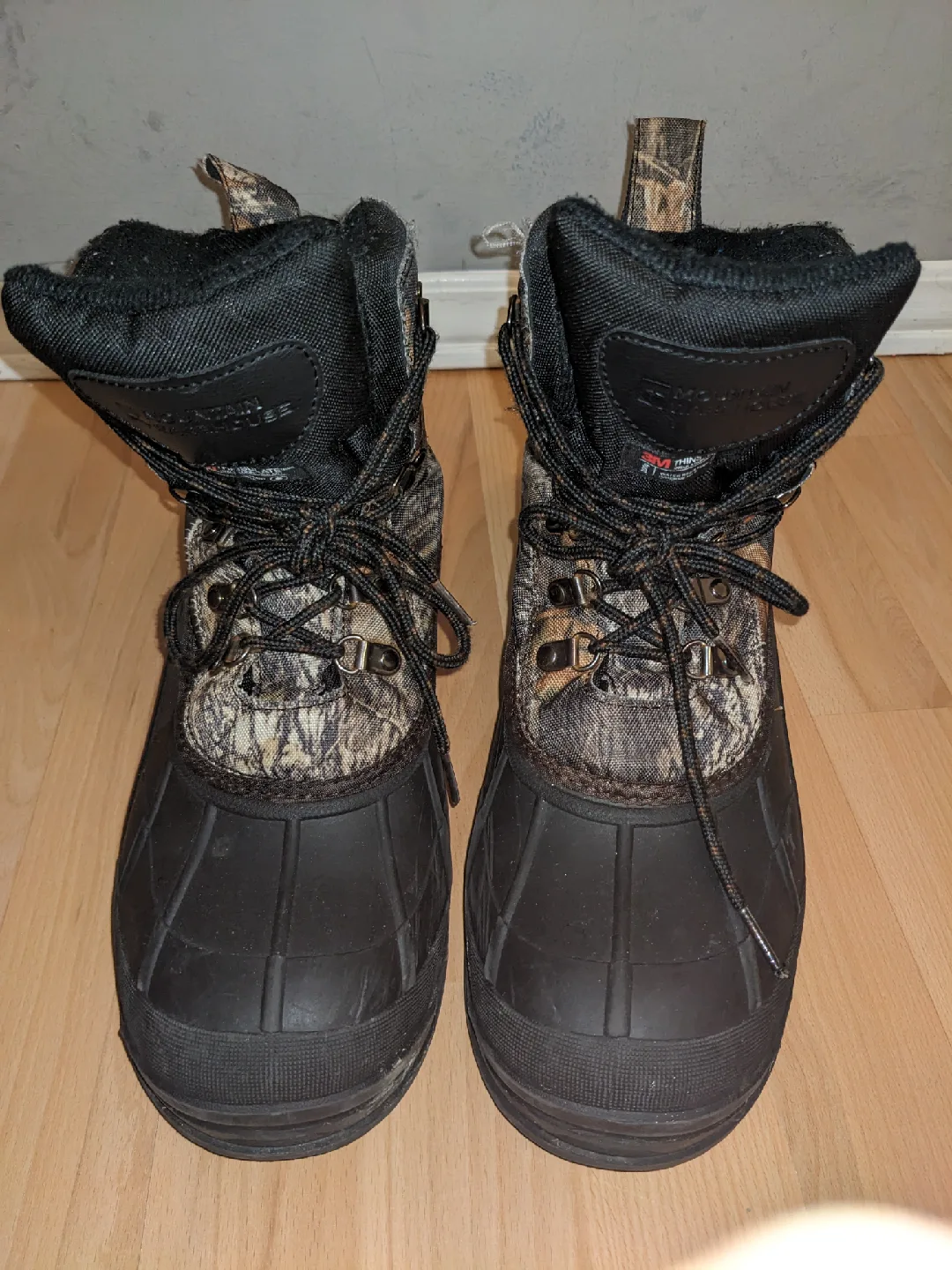 Mountain Warehouse Winter Boots - US 10 thumbnail