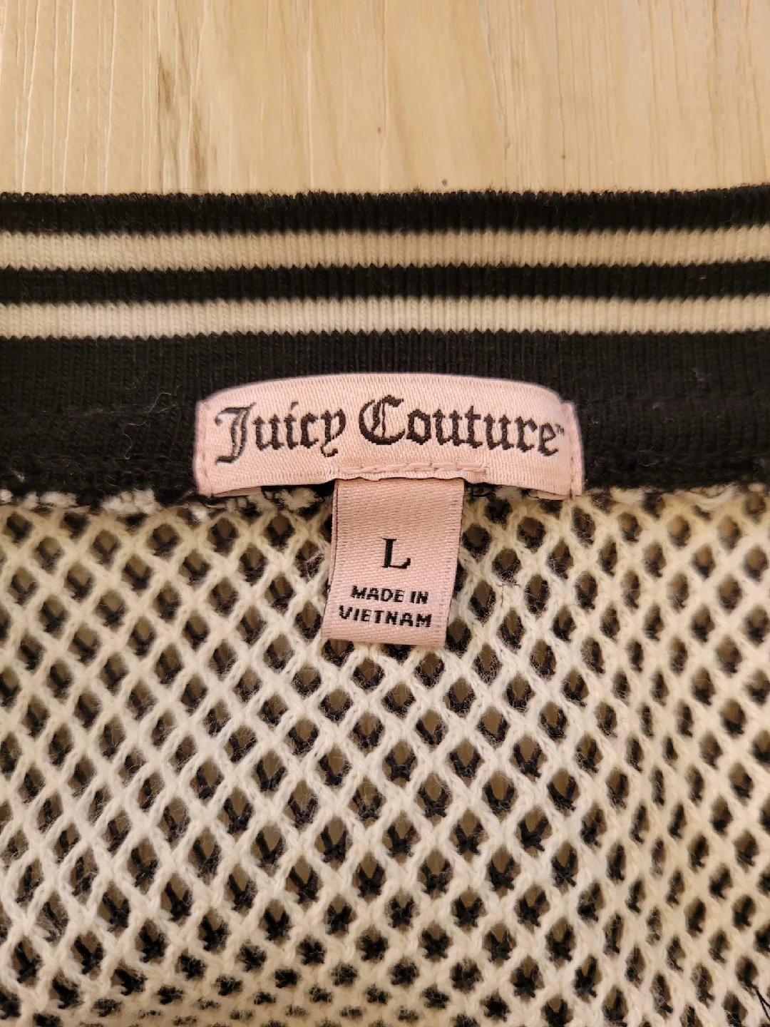 Juicy Couture Black & White Mesh Jacket - Size L image indicator(4)