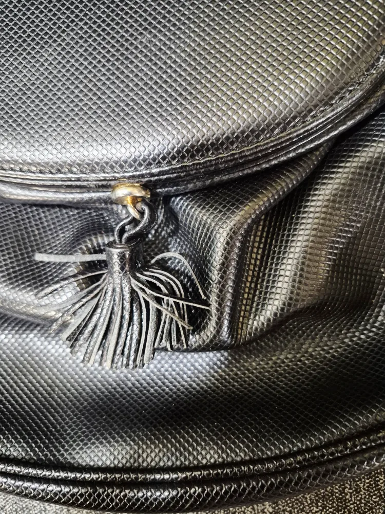 Bottega Veneta vintage crossbody vintage bag image indicator(4)