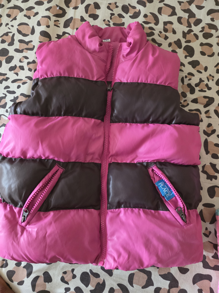 OshKosh & The Children's Place Vest Bundle - Size 7 - photo 4