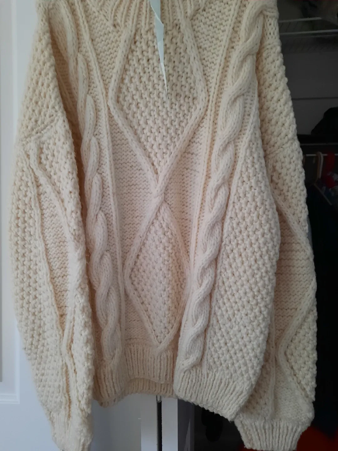 HandKnit Sweater image indicator(2)