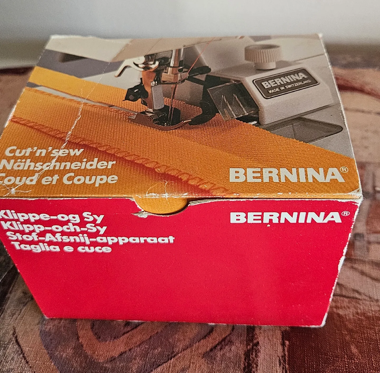 Bernina Cut'n'Sew Näschneider Sewing Machine Attachment image indicator(4)