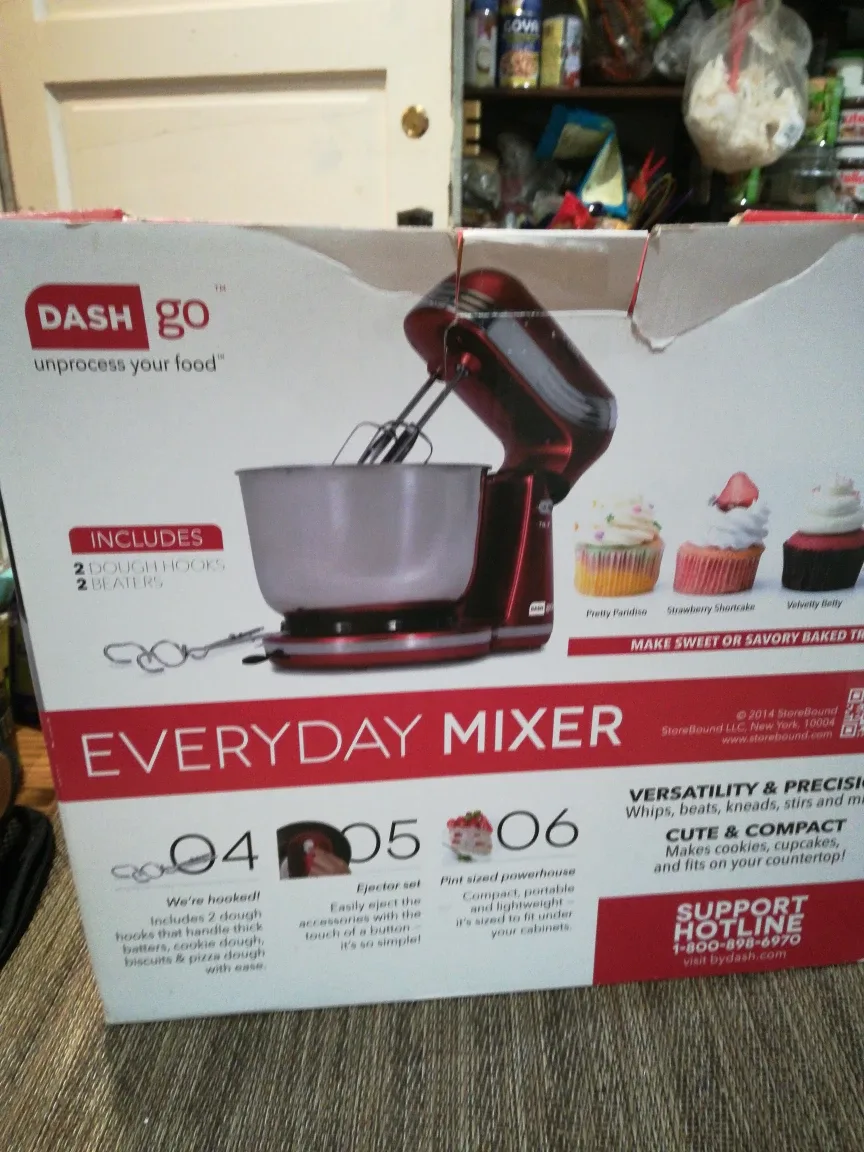 DASH Go Everyday Mixer - New in Box!