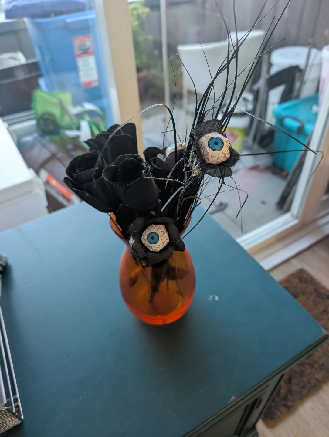 Spooky Bouquet and Vase 🥕 thumbnail