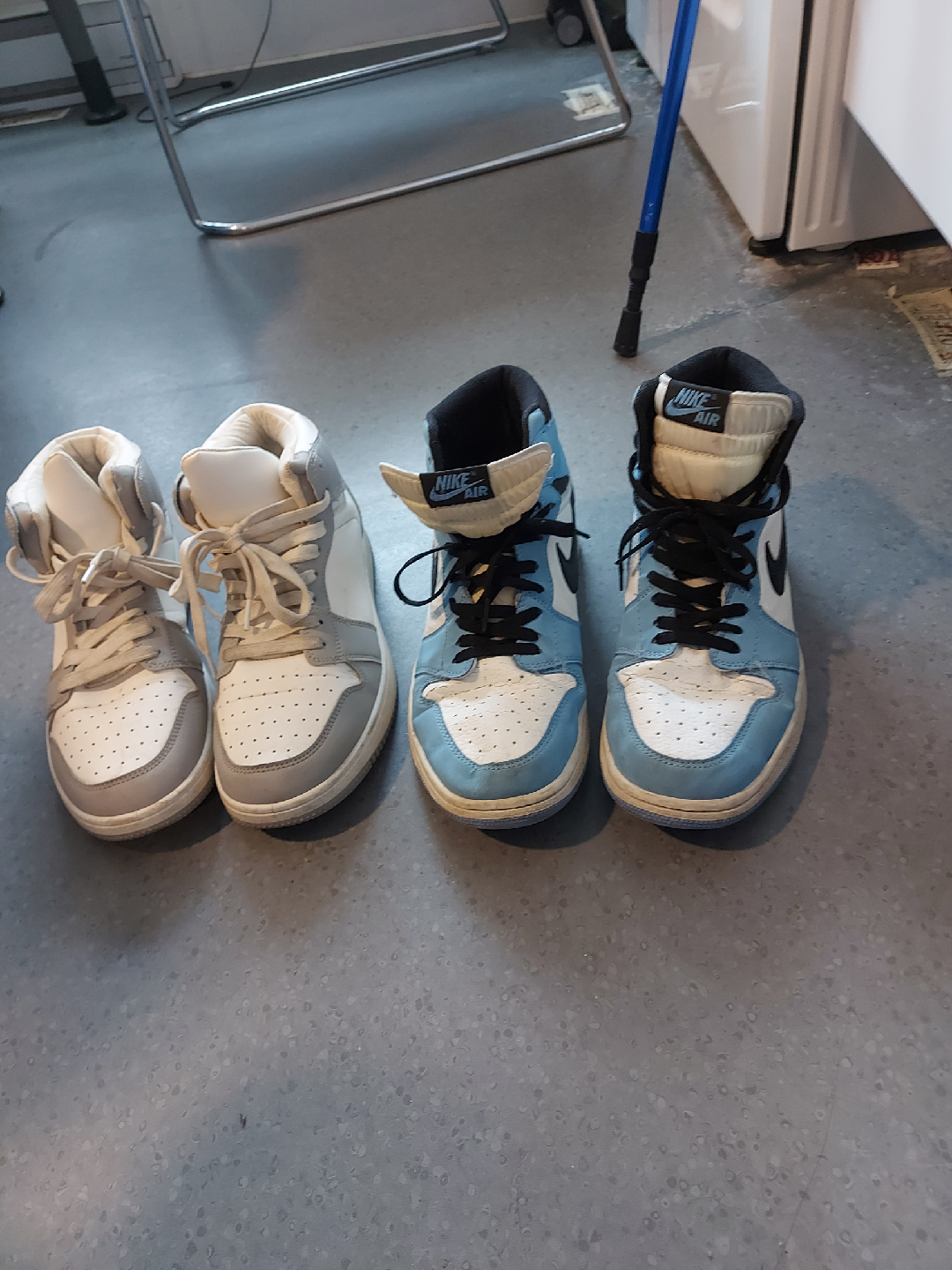 ***TWO PAIRS OF RUNNING SHOES *** - photo 3