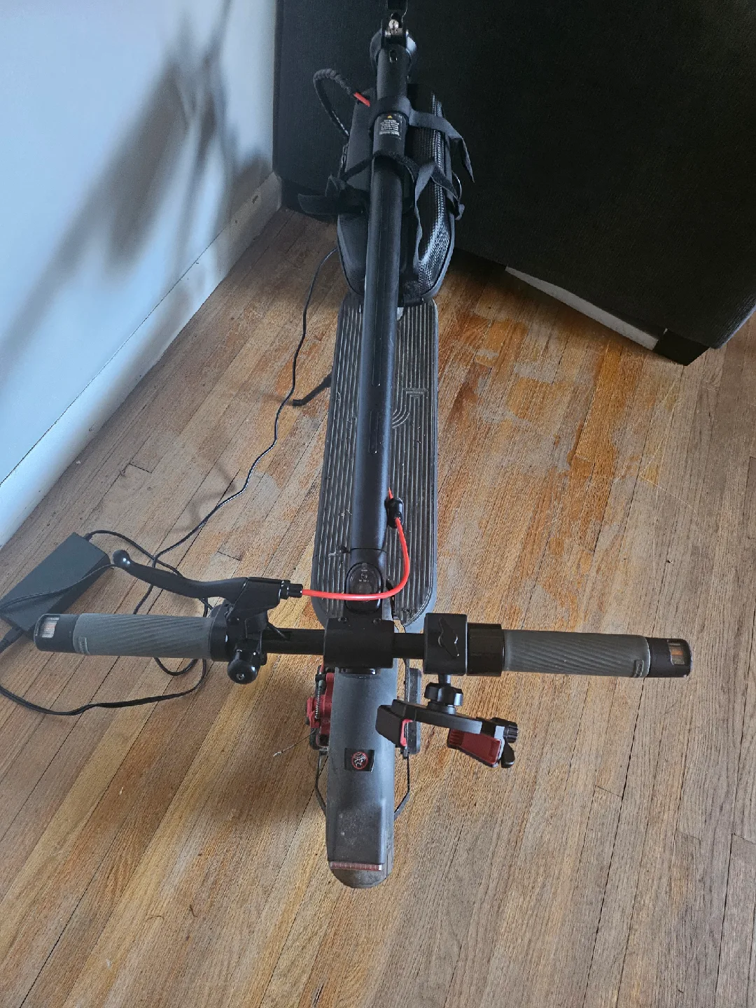 Big Sale! 5TH WHEEL V40 PRO Adult Electric Scooter image indicator(5)