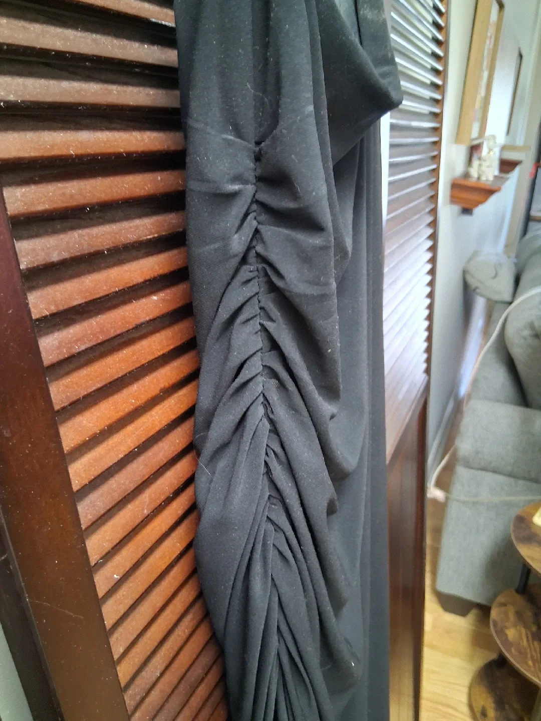 Black One-Shoulder Dress Cache image indicator(2)