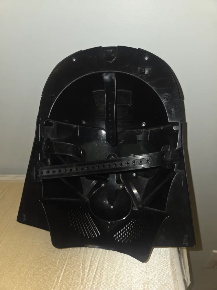 Darth Vader Voice Changing Mask image indicator(2)