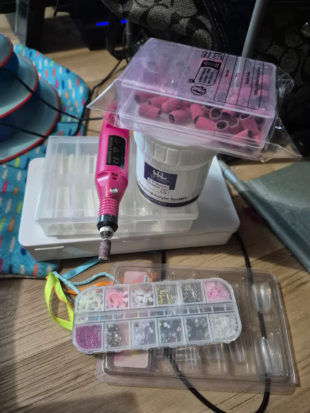 Nail Art Kit with Drill, Acrylics, and Accessories image indicator(4)