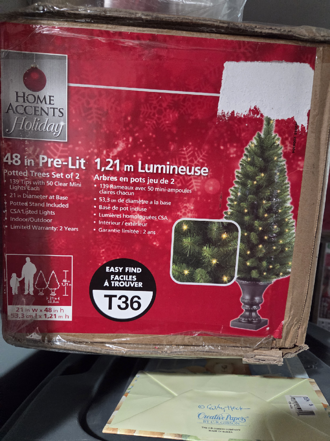 Home Accents Holiday Pre-Lit Potted Tree Set