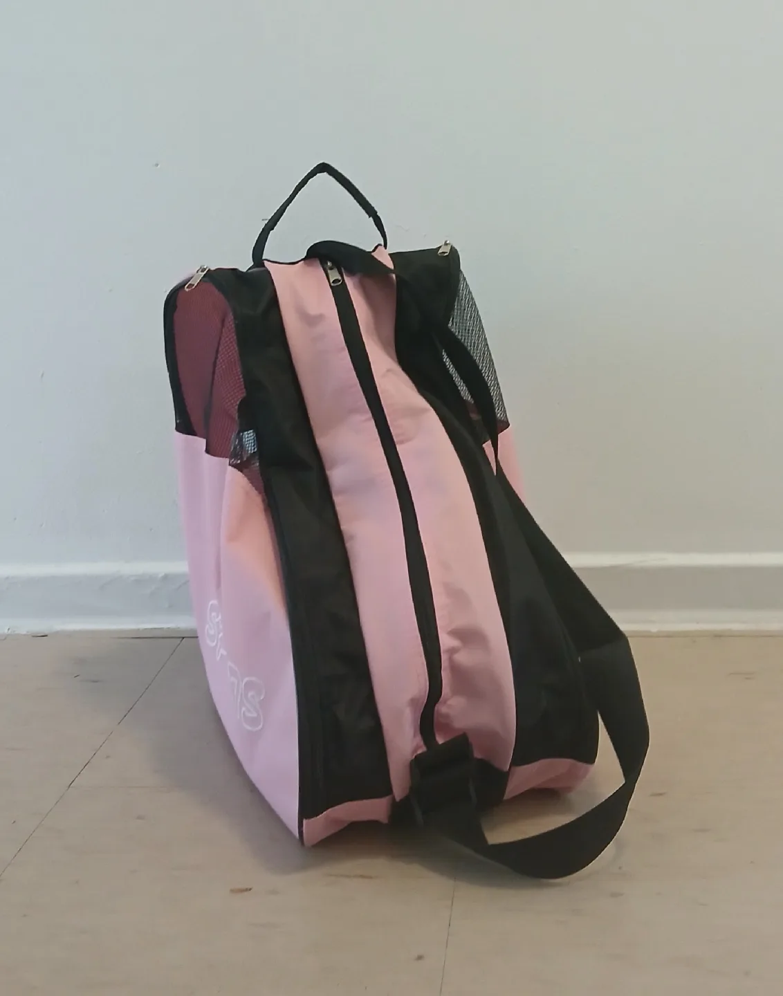 Pink Sports Skate Bag image indicator(4)