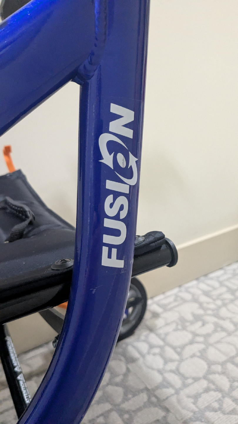 Like New Airgo Fusion 2 in 1 Rollator & Transport Chair - photo 4