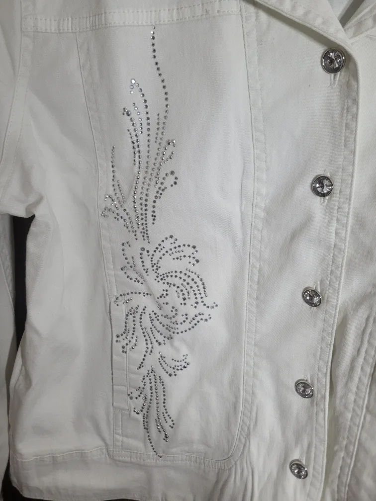 Distinct White Embellished Denim Jacket - Size S image indicator(5)
