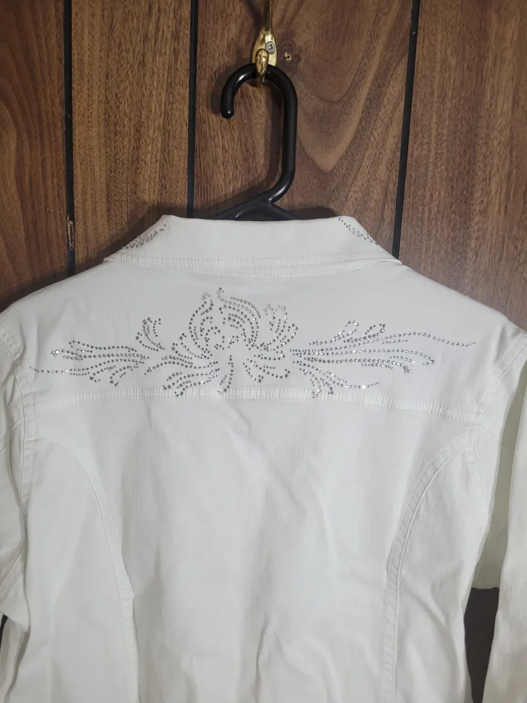Distinct White Embellished Denim Jacket - Size S image indicator(8)