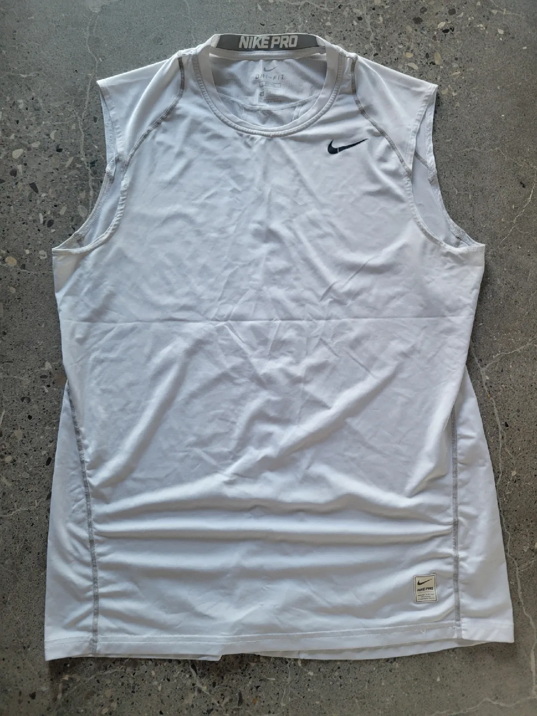 Nike Pro Dri-FIT Sleeveless Training Top thumbnail