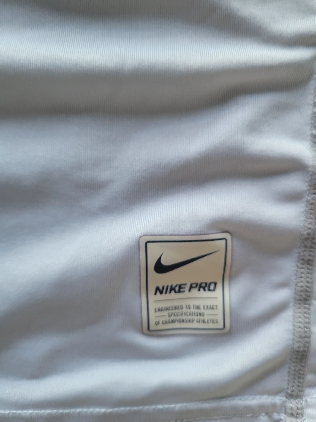 Nike Pro Dri-FIT Sleeveless Training Top image indicator(2)