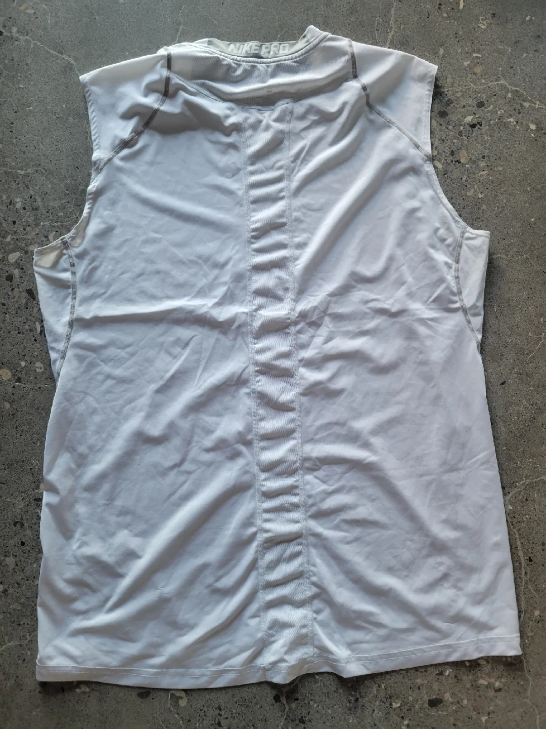 Nike Pro Dri-FIT Sleeveless Training Top image indicator(4)