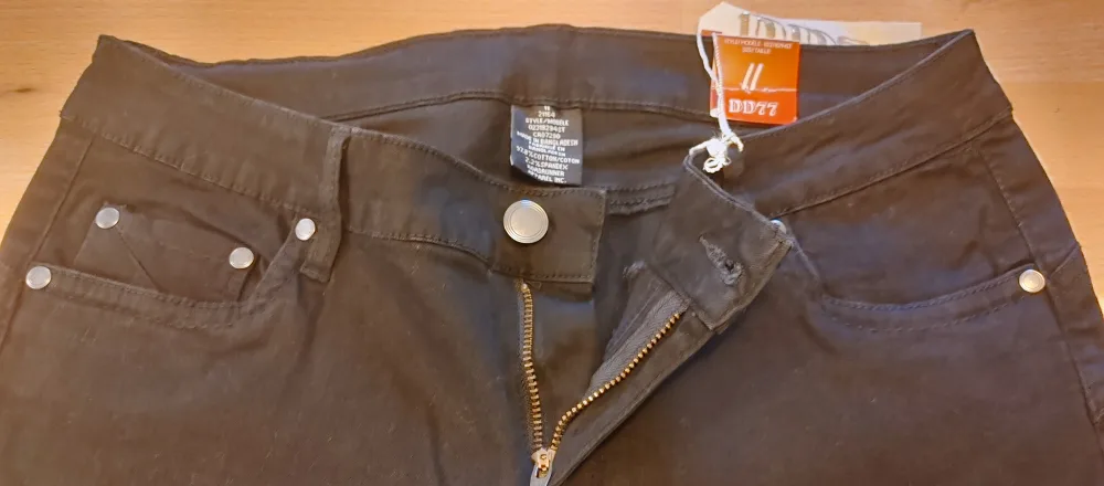 DD77 Black Skinny Leg Jeans - Size 11 image indicator(5)