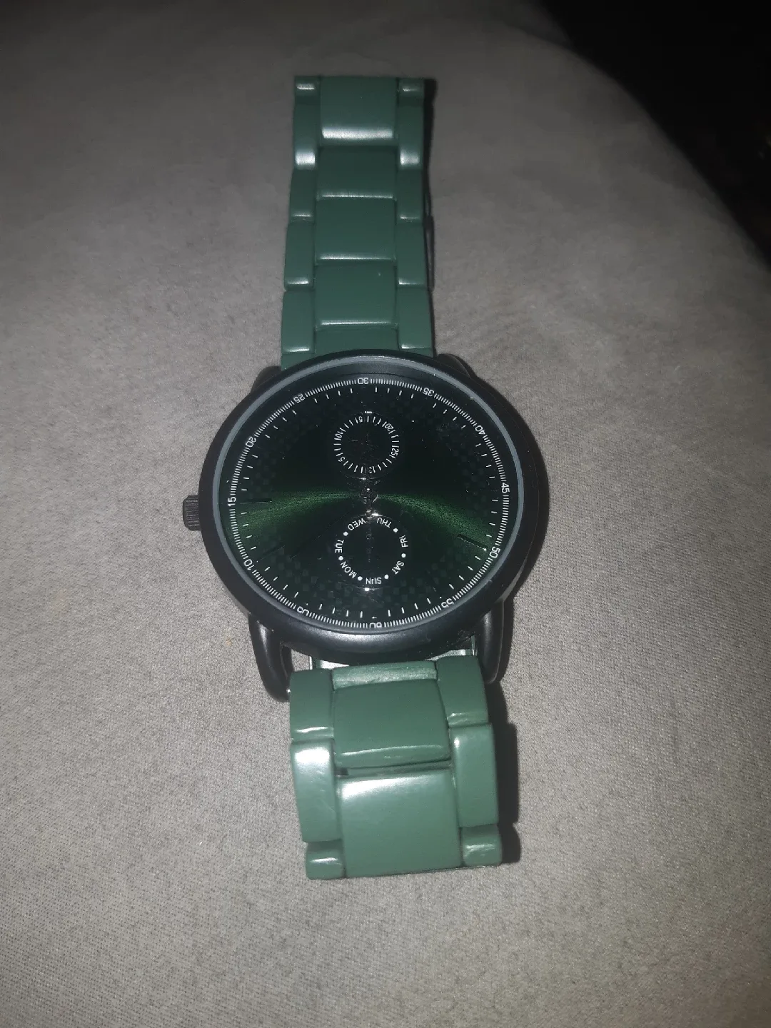 Green Fashion Watch image indicator(2)