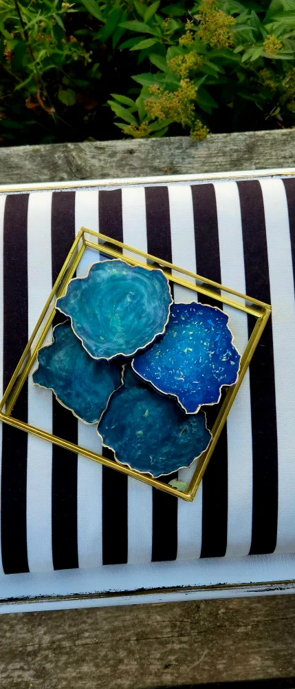Blue Agate Coasters with Gold Trim image indicator(3)