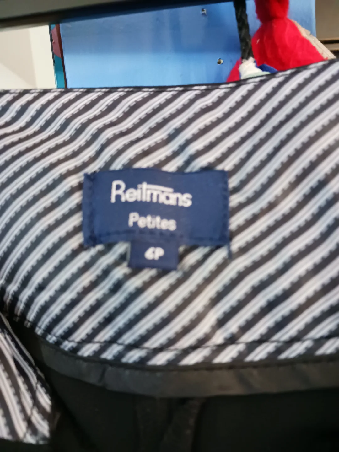 Reitmans Petites Black Pants - Size 4P image indicator(2)