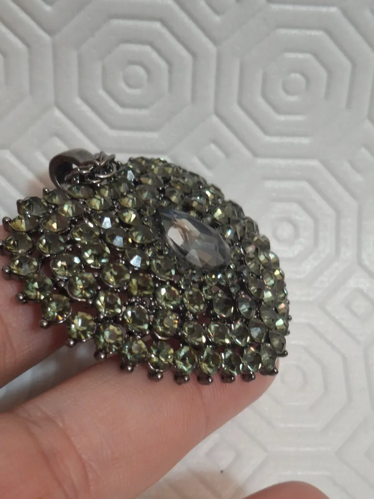 Rhinestone Heart Pendant Necklace image indicator(2)