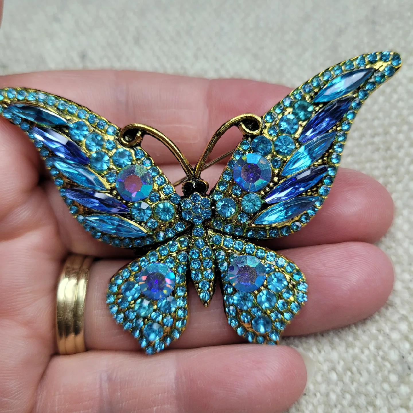 Buttetfly Fashion Brooch Brand New without Tags thumbnail