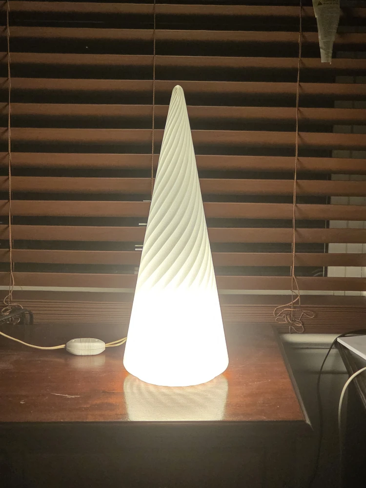 White Swirl Table Lamp - photo 3